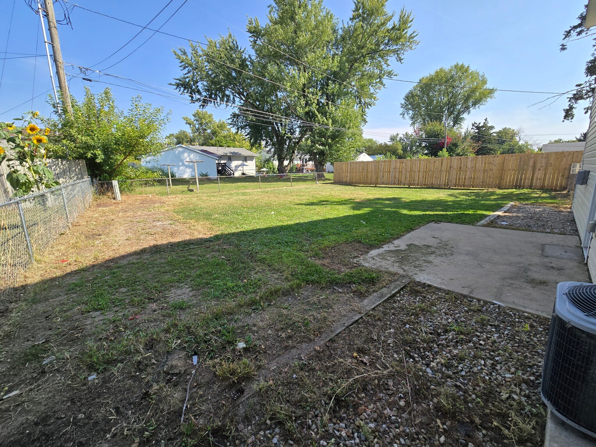Building Photo - 370 Clymer Rd