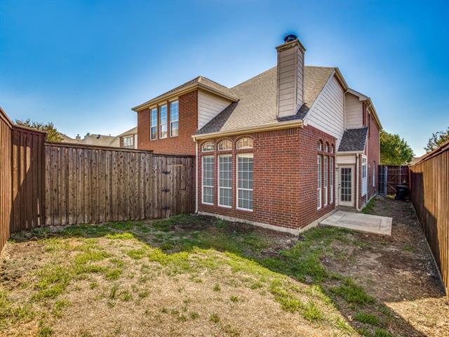 Building Photo - 2337 Ravenhurst Dr
