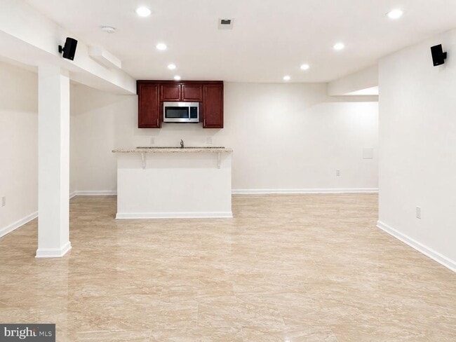 Building Photo - 12489 Pfitzner Ct