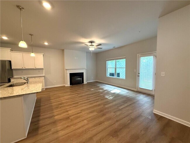 Building Photo - 401 Lanier Cir