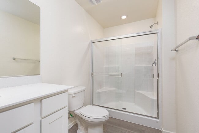 Building Photo - Stunning New-Build Townhouse in Growing 89139 Neighborhood