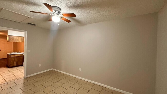 Building Photo - 979 BERKLEY ROAD Unit #4, AUBURNDALE, Florida 33823
