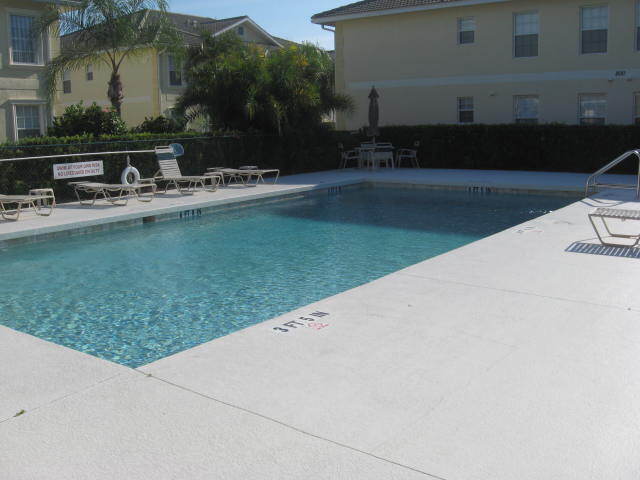 Building Photo - 200 Mirabella Cir