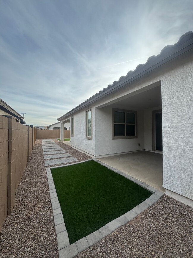 Building Photo - BRAND NEW HOME WARNER MEADOW GILBERT