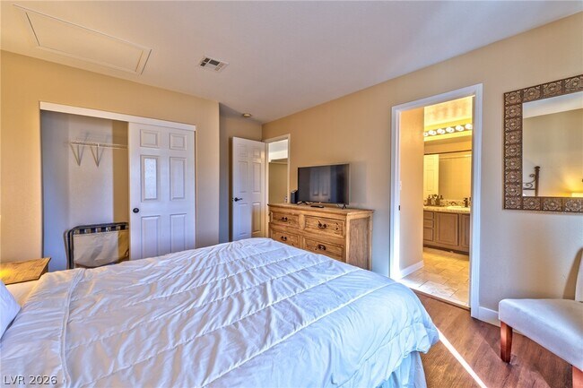 Building Photo - 8971 Rolling Rock Dr