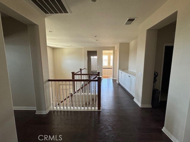 Building Photo - 16034 Skyridge Dr