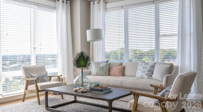 Building Photo - 6408 Providence Farm Ln