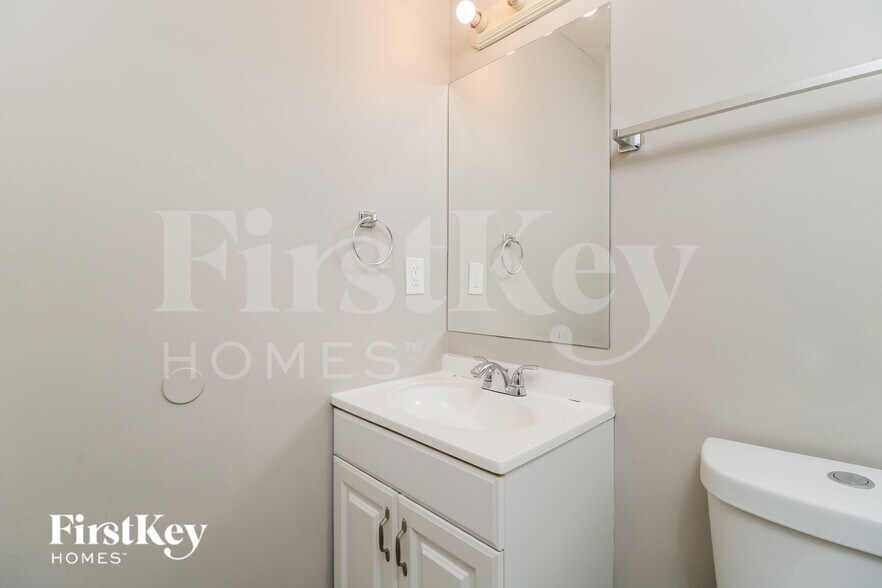 Building Photo - 5134 Abington Rd