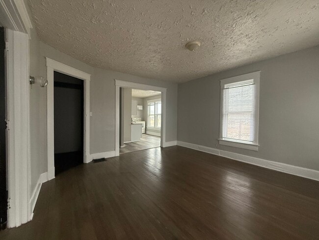 Building Photo - 1044 N 8th St
