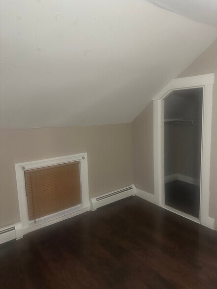 Building Photo - 13 Washington St