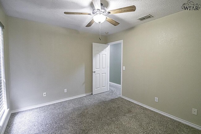 Building Photo - 4850 Tortuga Trail