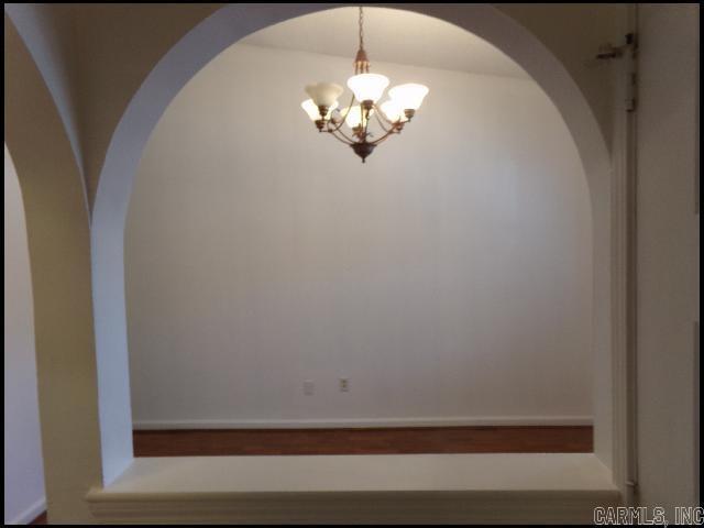 Building Photo - 301 Kings Row Dr