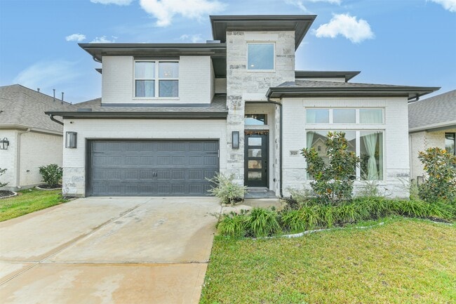 Primary Photo - 19319 Wild Sabino Wy