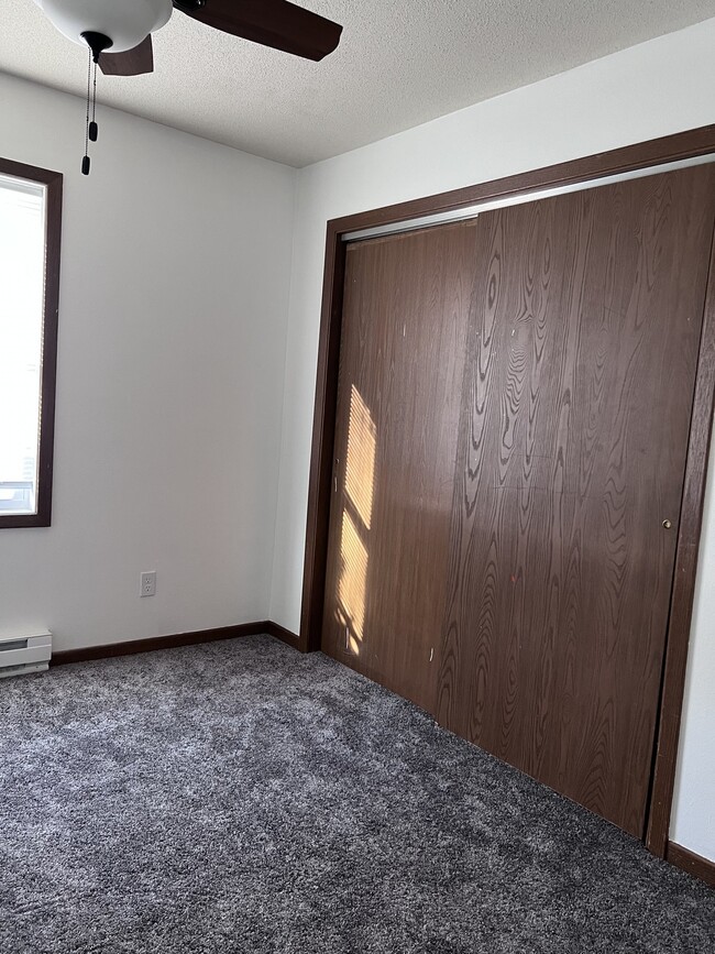 Building Photo - 2622 Nelson Dr Unit 2