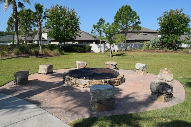 Building Photo - 4060 Dragonfly Dr