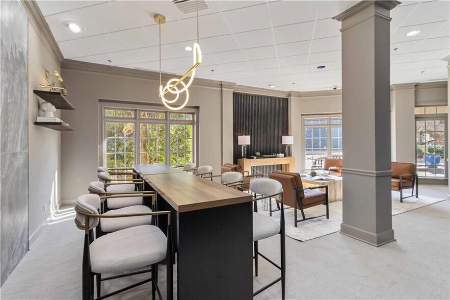 Building Photo - 1501 Clairmont Rd