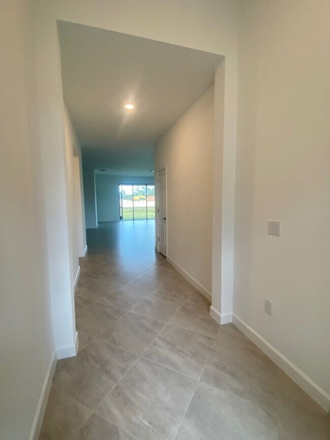 Building Photo - 11211 Timber Creek Dr
