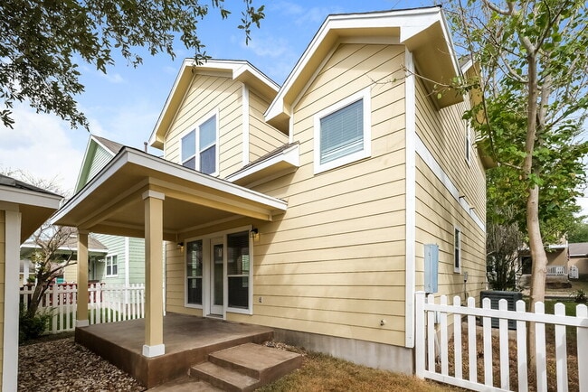 Building Photo - 507 McGarity