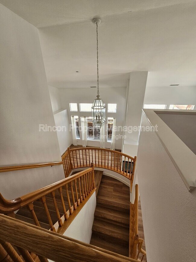 Building Photo - 4782 Templeton St