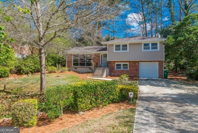 Building Photo - 629 Willivee Dr