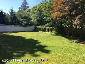 Building Photo - 40 Rumson Rd