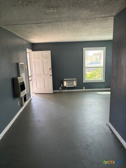 Building Photo - 808 Stetson Ave