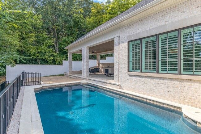 Building Photo - 5014 Mountview Pl