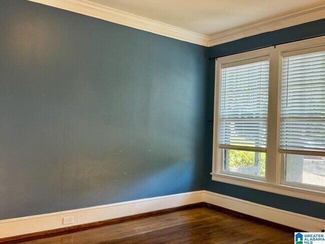 Building Photo - 3007 Highland Ave