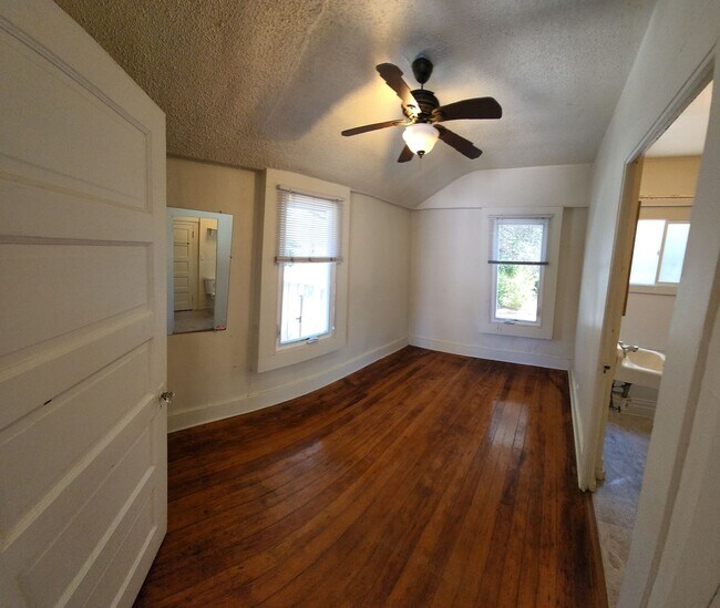 Building Photo - Jeffrey and Foothill Properties