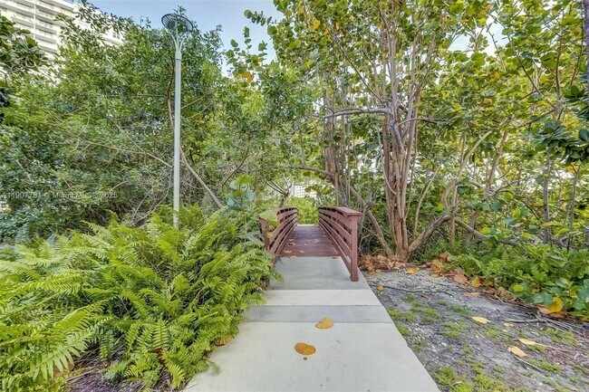 Building Photo - 2851 NE 183rd St