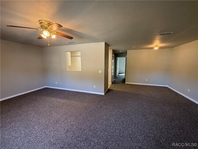 Building Photo - 1153 N Lion Cub Point