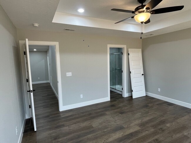 Building Photo - NEW CONSTRUCTION 3 Bed 2 Bath FOR RENT in Waynesville