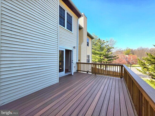 Building Photo - 5939 Heatherwood Ct