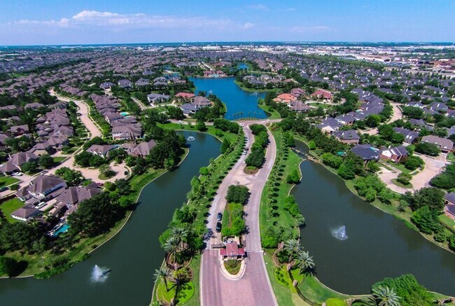 Building Photo - 6510 Carrizo Fall Ct