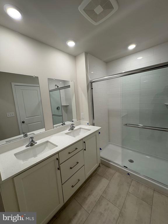 Building Photo - 25 Atkins Dr