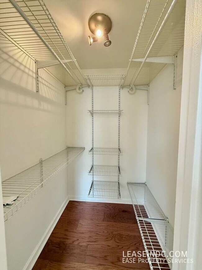 Building Photo - 1133 13th St NW