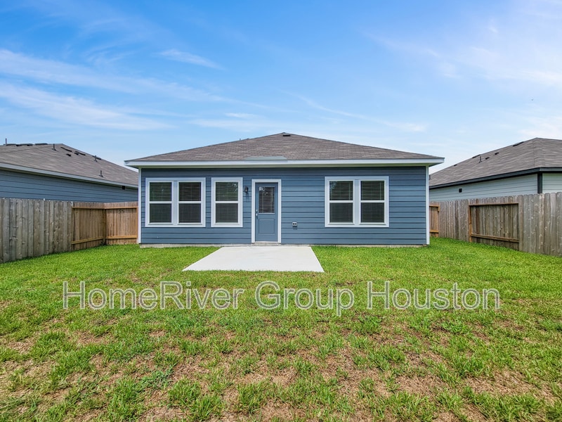 Building Photo - 10735 Red Flagstone Dr