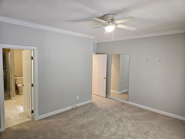 Building Photo - Fantastic 3br 2.5ba End Unit Townhome in North Raleigh! 1 Car Garage!
