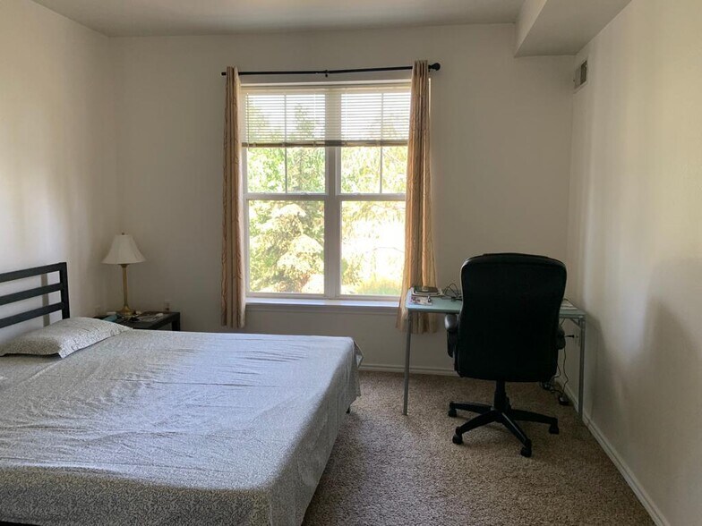 Building Photo - 13560 Technology Dr