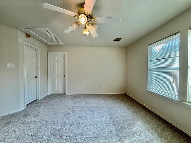 Building Photo - 110 S Merryweather Cir