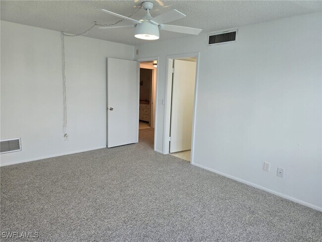 Building Photo - 13511 Stratford Pl Cir