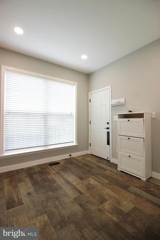 Building Photo - 14015 Wood Rock Way