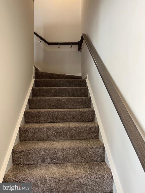 Building Photo - 121 Canning Rd