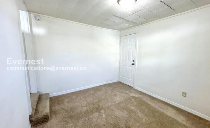 Building Photo - 5 Bancroft Ave