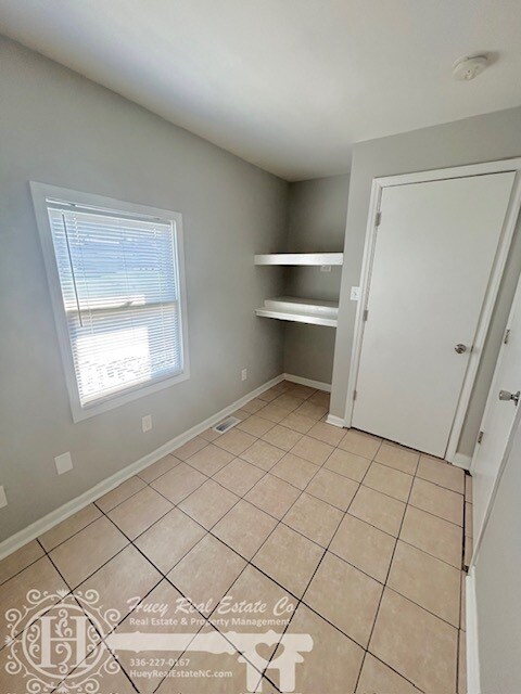 Office - Flex Space - 406 W Clay St