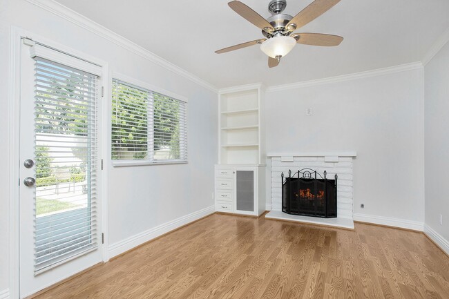 Building Photo - South Huntington Beach Home