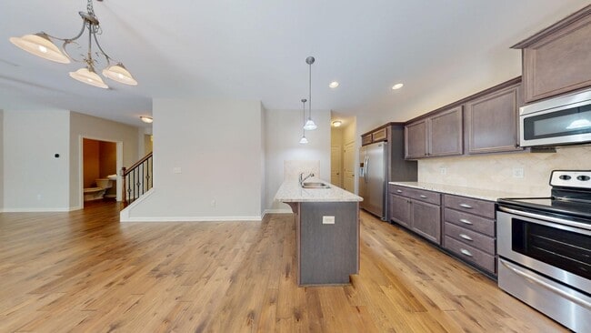 Building Photo - Solamere Subdivision