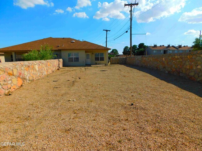 Building Photo - 11951 Diana Candia Ln