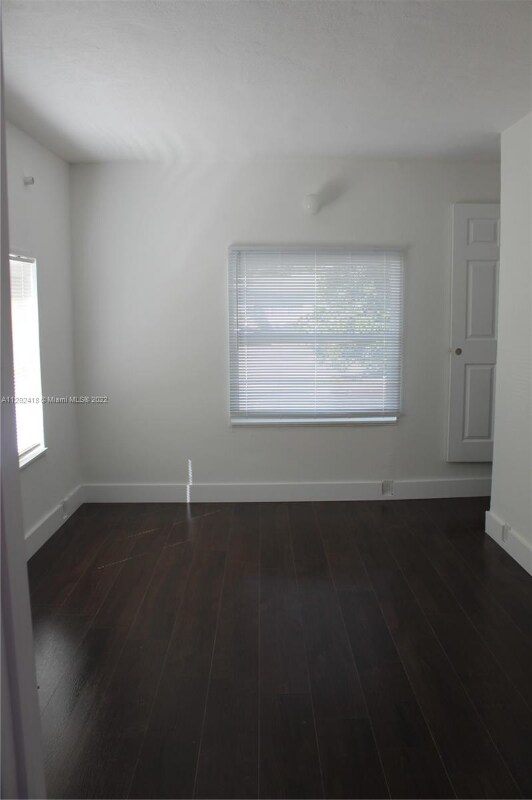 Building Photo - 1820 Dewey St