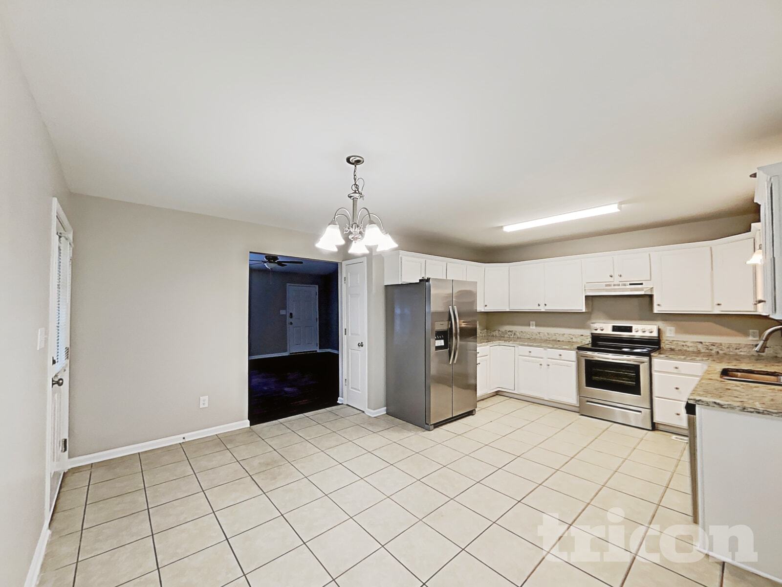 Building Photo - 3012 Brittany Dr